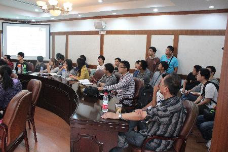 報(bào)告會(huì)現(xiàn)場(chǎng)